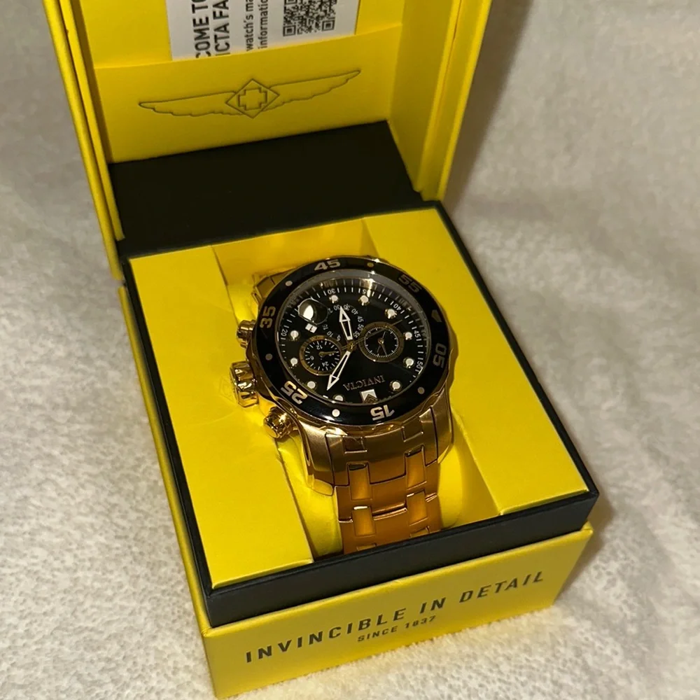 Invicta Yellow Watch Box - Picture 5 of 11